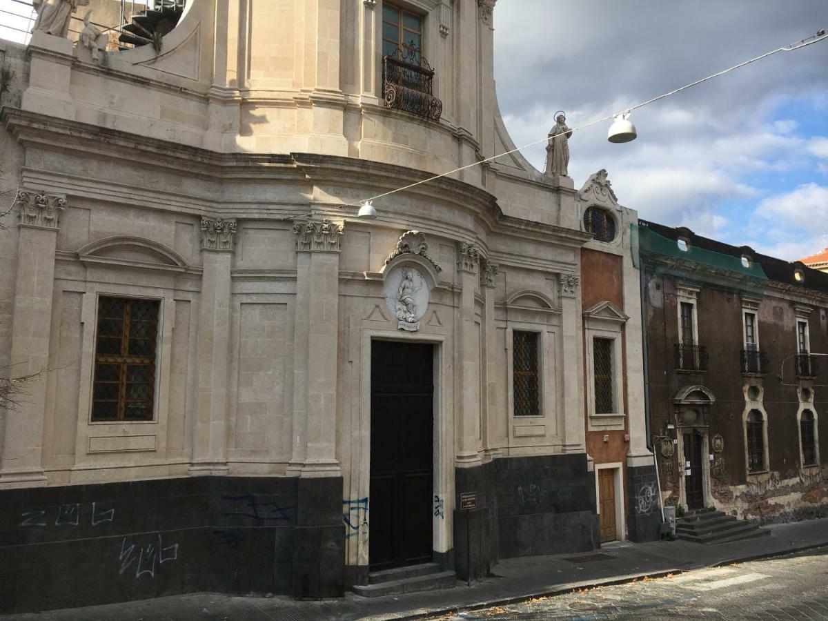 Dimora Del Papa Apartman Catania Kültér fotó